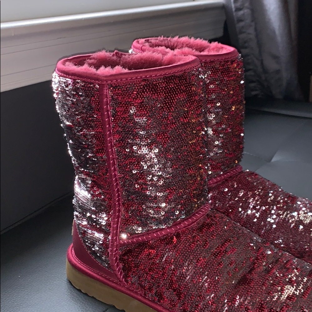 UGG BOOTS